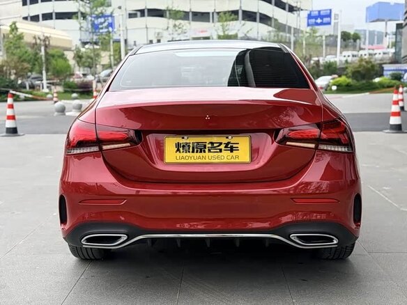 2022 Mercedes-Benz A-Класс 180 Long IV (W177), красный, 2390000 рублей - вид 4