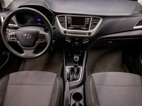2020 Hyundai Solaris II Рестайлинг, серый, 1500000 рублей, вид 5