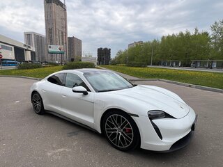 2020 Porsche Taycan 4S I, белый, 6450000 рублей, вид 2