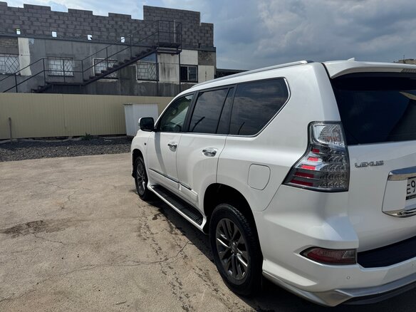 2018 Lexus GX 460 II Рестайлинг, белый, 5400000 рублей - вид 4