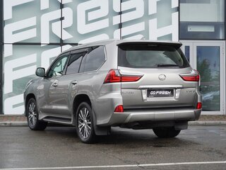 2016 Lexus LX 570 III Рестайлинг 2, серый, 7520000 рублей, вид 3