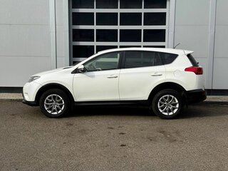 2013 Toyota RAV4 IV (XA40), белый, 1400000 рублей, вид 2