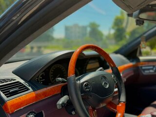 2007 Mercedes-Benz S-Класс 500 V (W221), чёрный, 1400000 рублей, вид 3