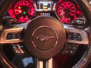 2017 Ford Mustang VI, белый, 1600000 рублей, вид 1