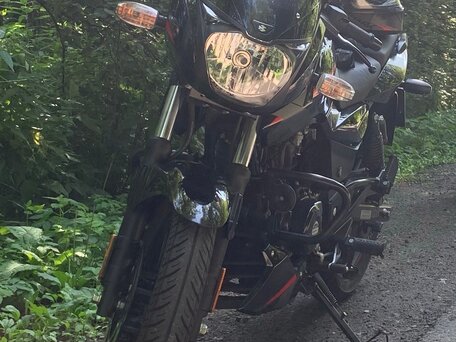 2024 Bajaj Pulsar 180, чёрный, 150000 рублей, вид 1