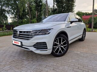 2020 Volkswagen Touareg III, белый, 5650000 рублей, вид 2
