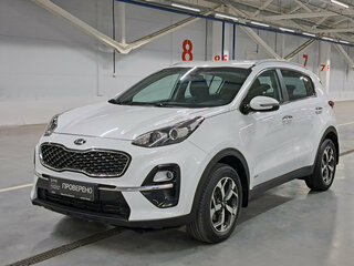 2018 Kia Sportage IV Рестайлинг, белый, 2149000 рублей, вид 1