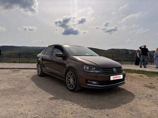 2017 Volkswagen Polo V Рестайлинг, коричневый, 1290000 рублей, вид 2