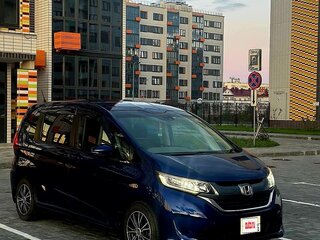 2017 Honda Freed II, синий, 1550000 рублей, вид 2