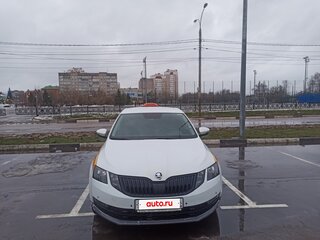2018 Skoda Octavia III (A7) Рестайлинг, белый, 1000000 рублей, вид 1