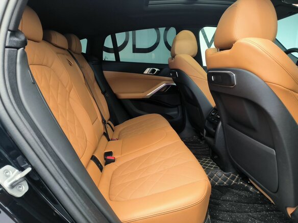 2024 BMW X6 30i III (G06) Рестайлинг, чёрный, 10920000 рублей - вид 12