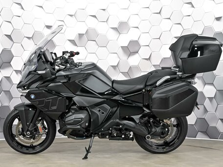 2025 BMW R 1300 RT, чёрный, 2949000 рублей, вид 4