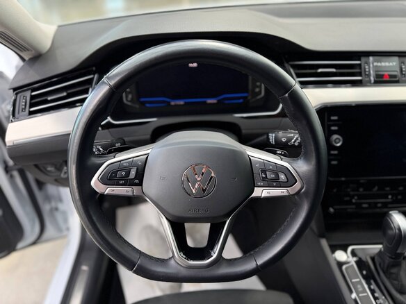 2023 Volkswagen Passat B8 Рестайлинг, белый, 2550000 рублей - вид 16