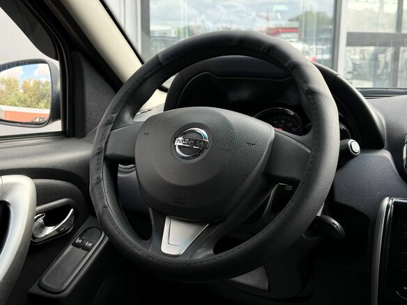 2017 Nissan Terrano III (D10), чёрный, 1082000 рублей - вид 16