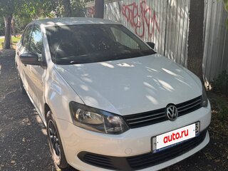 2013 Volkswagen Polo V, белый, 725000 рублей, вид 2