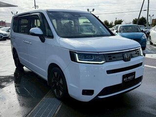 2022 Honda Stepwgn VI, белый, 2250000 рублей, вид 3