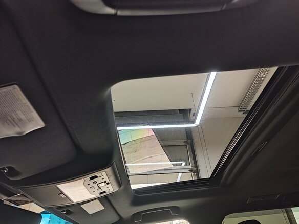 2017 Lexus LX 570 III Рестайлинг 2, чёрный, 8300000 рублей - вид 33