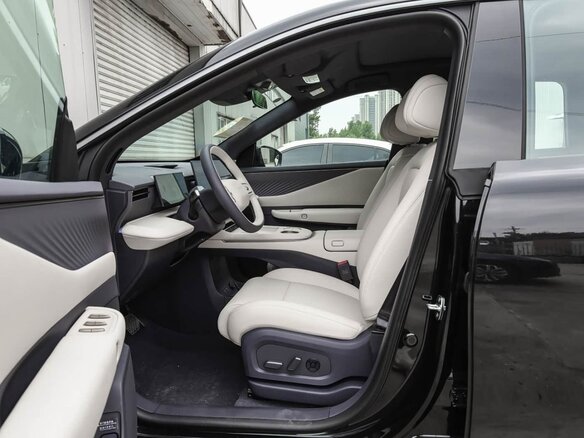 2026 Nissan NX8 73 kWh, чёрный - вид 12