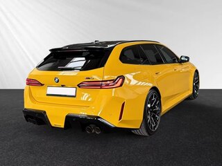 2025 BMW M5 VII (G90), жёлтый, 22000000 рублей, вид 3