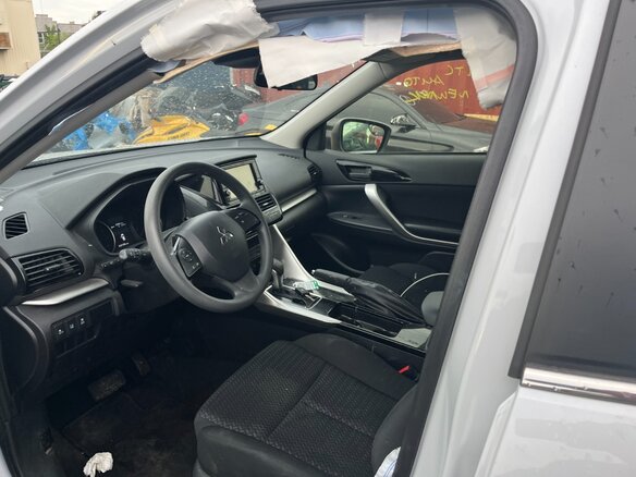 2024 Mitsubishi Eclipse Cross I Рестайлинг, белый, 1750000 рублей - вид 18