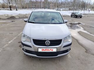 2010 Volkswagen Touran I Рестайлинг, серебристый, 590000 рублей, вид 1