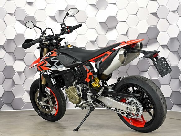 2024 Ducati Hypermotard, чёрный, 1277000 рублей - вид 7