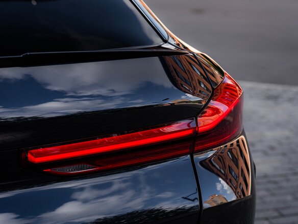 2023 BMW X6 40i III (G06) Рестайлинг, чёрный, 10999000 рублей - вид 21