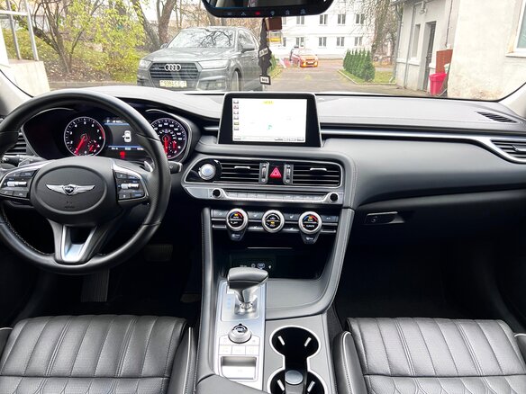 2018 Genesis G70 I, серый, 2466722 рублей - вид 32