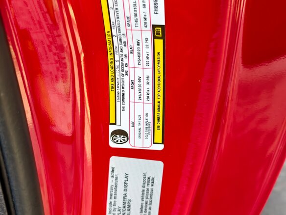 2015 Dodge Challenger R__T III Рестайлинг 2, красный, 4350000 рублей - вид 13