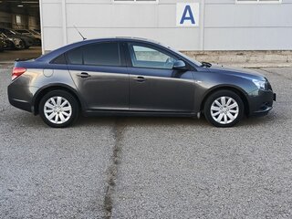 2010 Chevrolet Cruze I, серый, 599000 рублей, вид 4