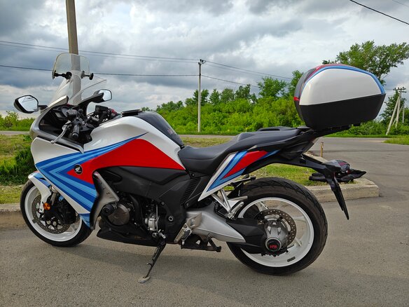 2012 Honda VFR 1200, красный, 950000 рублей - вид 7