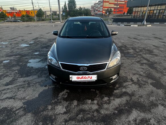 2011 Kia Ceed I Рестайлинг, серебристый, 745000 рублей