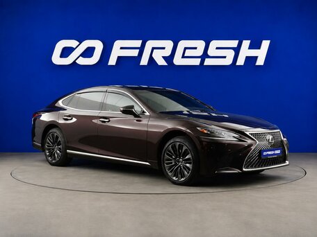 Lexus LS V