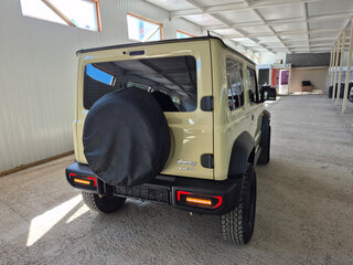 2022 Suzuki Jimny IV, бежевый, 2100000 рублей, вид 4