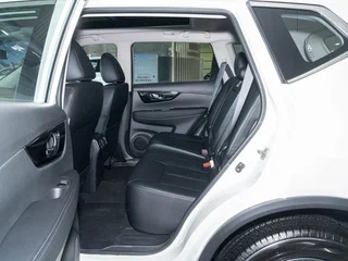 2026 Nissan X-Trail III Рестайлинг 2, белый, 2890000 рублей, вид 4