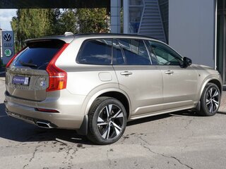 2019 Volvo XC90 B5 II Рестайлинг 1, серый, 4186000 рублей, вид 4
