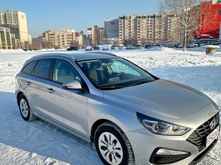 2022 Hyundai i30 III Рестайлинг 2, серый, 1799000 рублей, вид 3