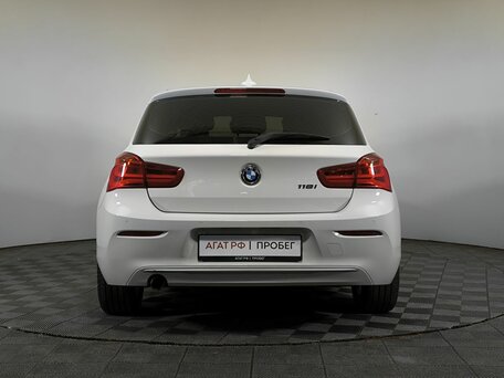 2015 BMW 1 серии 118i II (F20/F21) Рестайлинг, белый, 1515000 рублей, вид 5