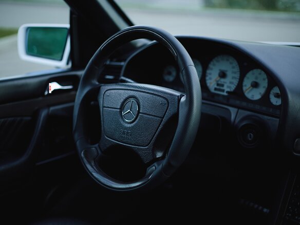 1992 Mercedes-Benz S-Класс 300 III (W140), белый, 2780000 рублей - вид 13