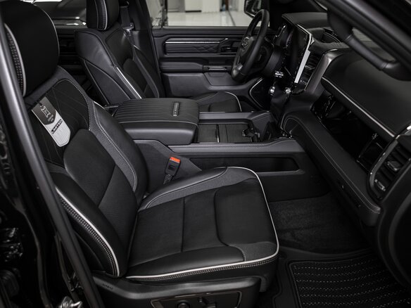 2026 Ram 1500 Crew Cab V Рестайлинг, чёрный, 9650000 рублей - вид 13