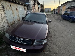 1996 Audi A4 I (B5), красный, 130000 рублей, вид 1