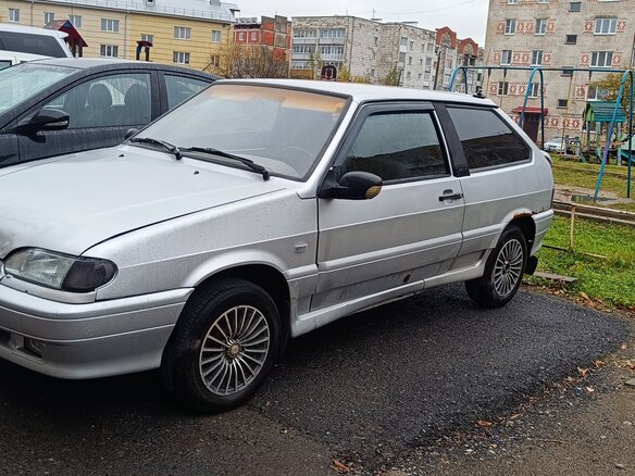 2012 Lada (ВАЗ) 2113, серебристый, 150000 рублей