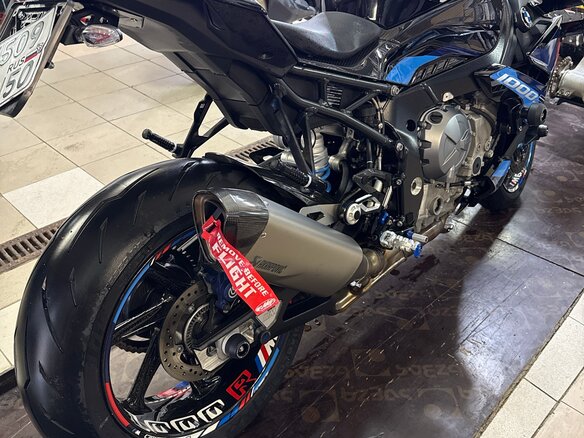 2023 BMW M 1000 R, чёрный, 2395000 рублей - вид 15