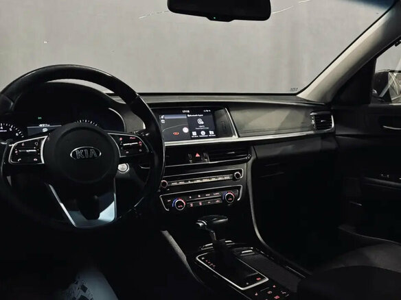 2018 Kia Optima IV Рестайлинг, коричневый, 1750000 рублей - вид 12