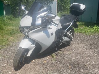 2010 Honda VFR 1200, белый, 750000 рублей, вид 2