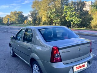 2012 Renault Logan I Рестайлинг, бежевый, 850000 рублей, вид 4