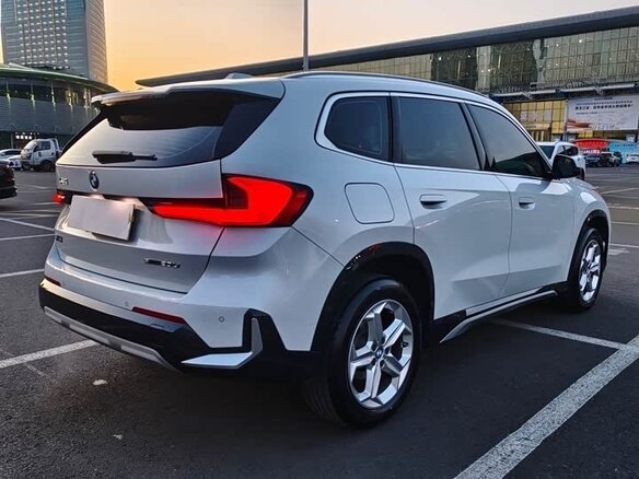 2025 BMW X1 Long 20Li sDrive III (U11/U12), белый, 3570000 рублей - вид 21
