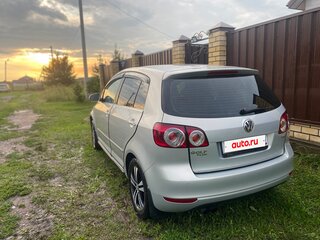 2011 Volkswagen Golf Plus II, серебристый, 800000 рублей, вид 4