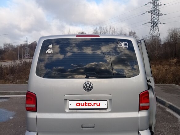 2013 Volkswagen Multivan T5 Рестайлинг, серебристый, 2575000 рублей - вид 9