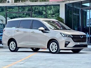 2022 Wuling Jiachen, серебристый, 1057000 рублей, вид 3